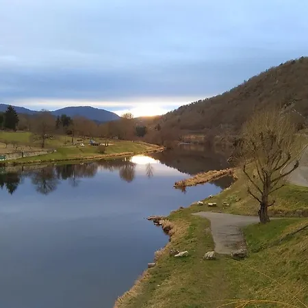 Casa de Férias Maison Côté Auvergne Beauzac
